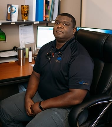 Employee working at the desk